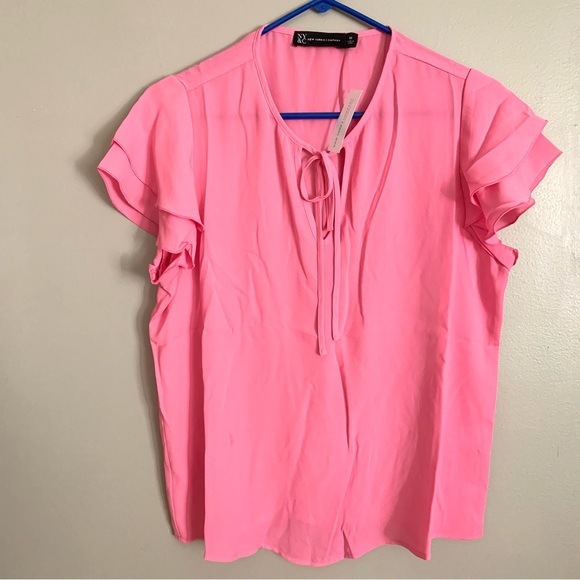🎊  New New York & Company Flutter Sleeve Top Medium - Picture 4 of 6
